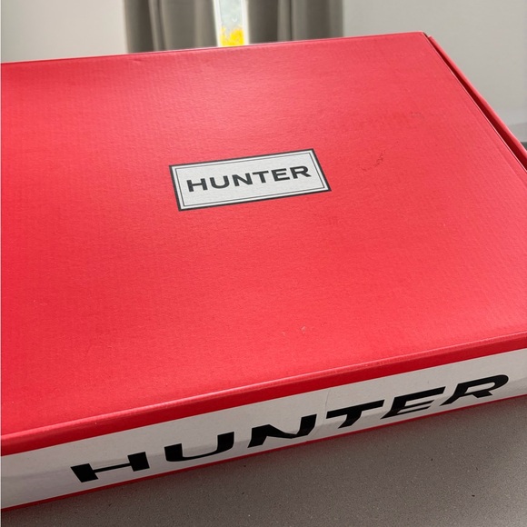 NWT Hunter Tall Insulated Tan Boots 6M - Picture 12 of 13